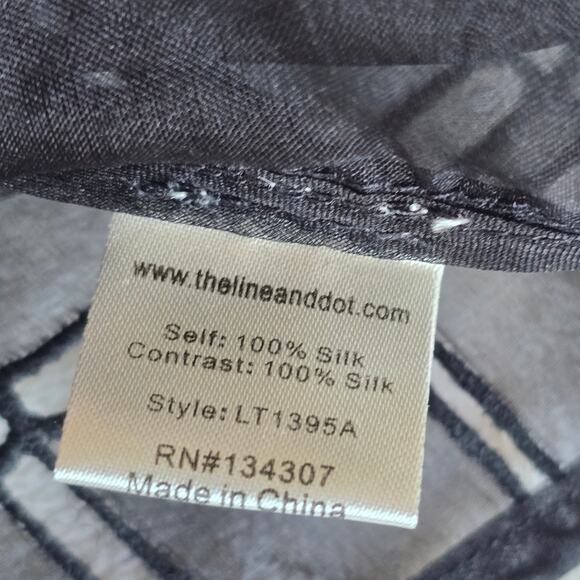 Line & Dot Black Sheer Silk Grid Blouse Women’s Size M Minimalist Quiet Luxury - Picture 6 of 8